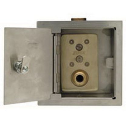 Picture of Z1350 ZURN NARROW WALL HYDRANT ENCASED