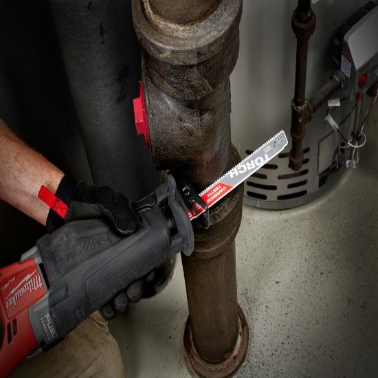 Milwaukee 48-00-5202 TORCH SAWZALL 9 In. 7 TPI Carbide Teeth ...
