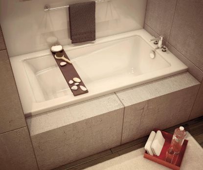 Picture of 105467R000001 NEWTOWN 6032 BATH IF RH WH
