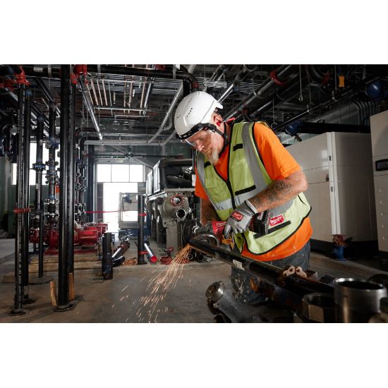 CQ 4+ CQＣ+×2 BOLT™ Type 2, Class C Vented Safety Helmets | Milwaukee Tool